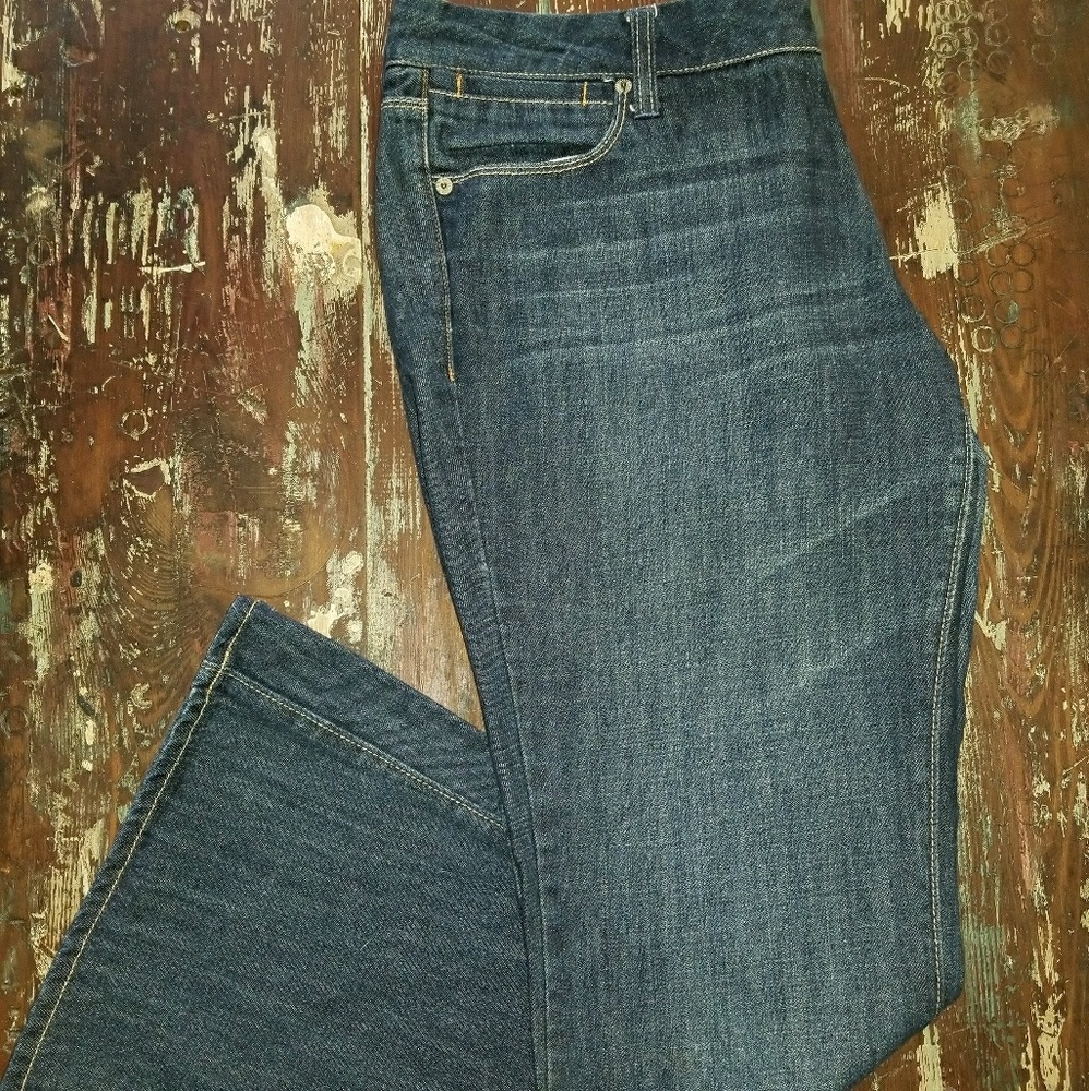 American Eagle Outfitters women's Real Flare jeans